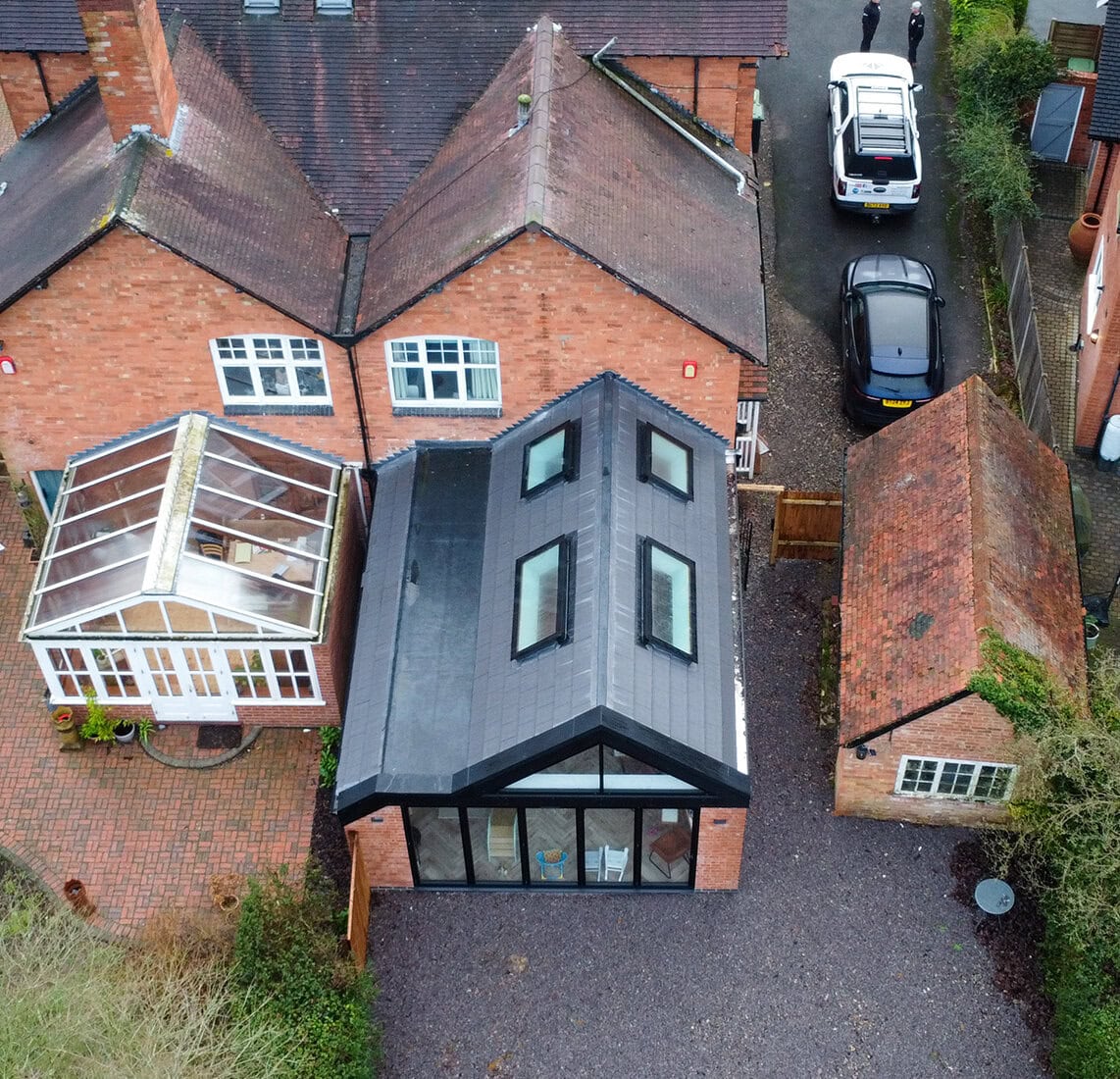 builders in bromsgrove completing a home extension