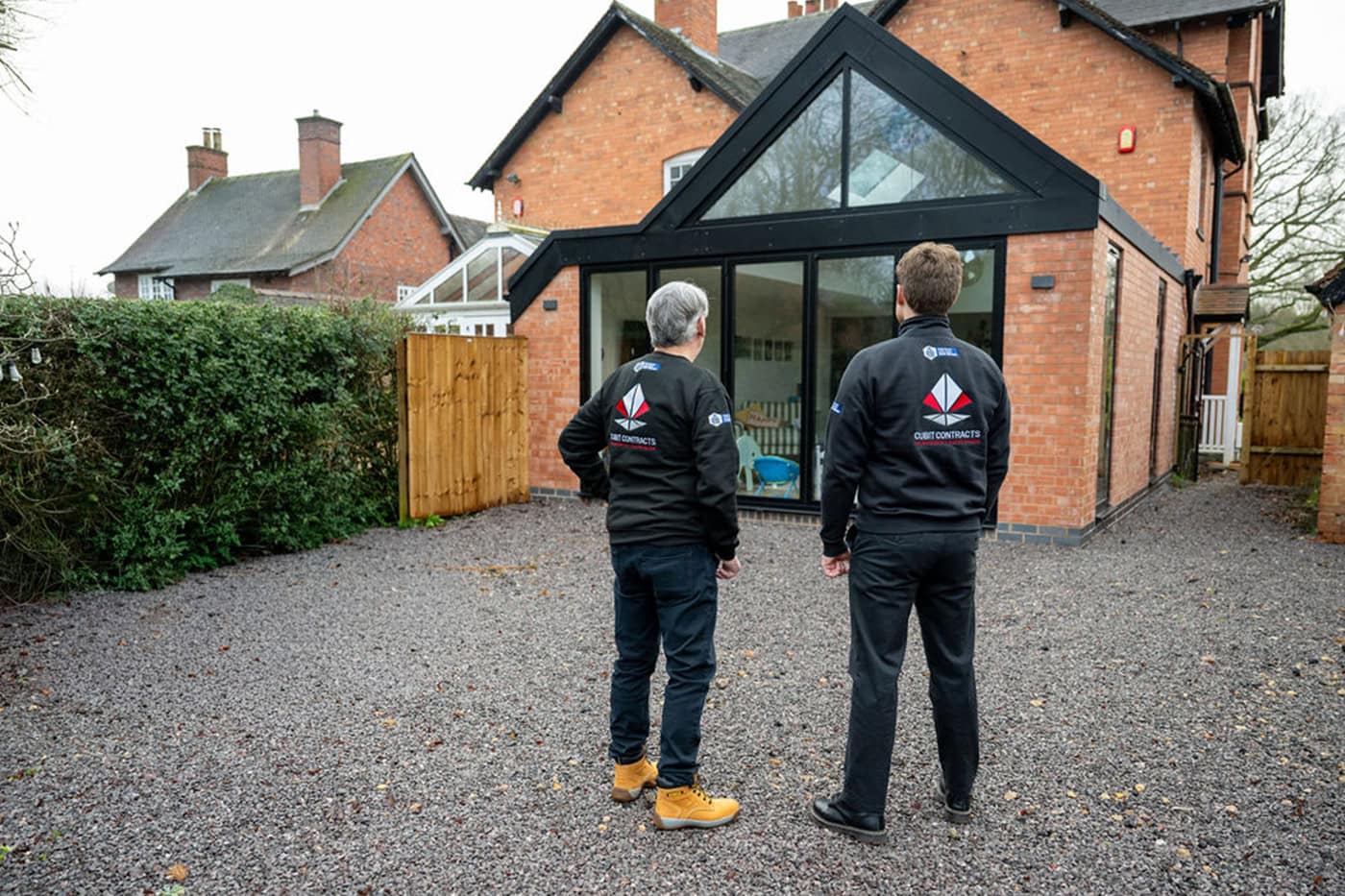 builders in hockley heath completing a home extension